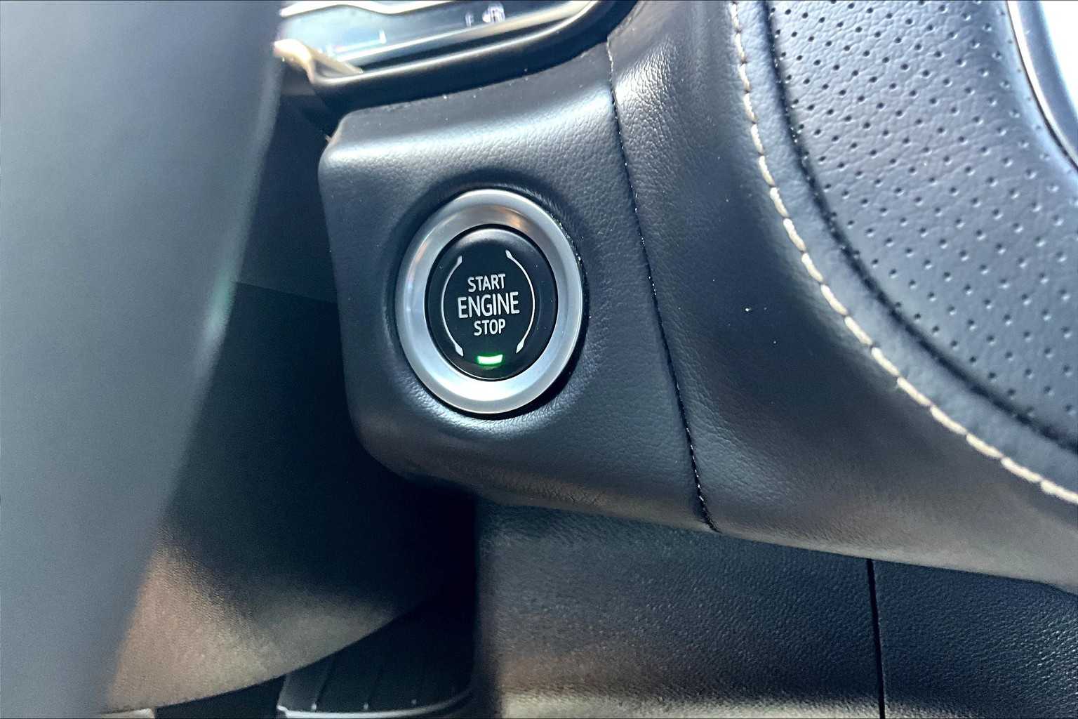 2023 Gmc Yukon SLT photo 32