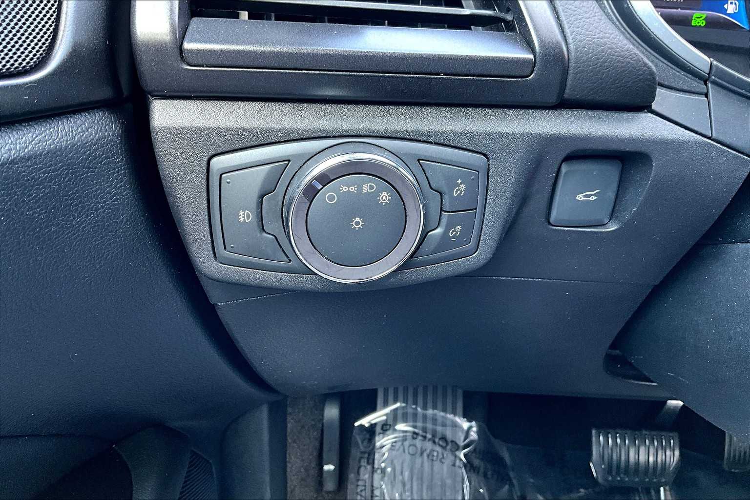 2019 Ford Fusion Hybrid Titanium photo 33