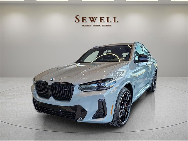 2025 BMW X4 M40i's photo