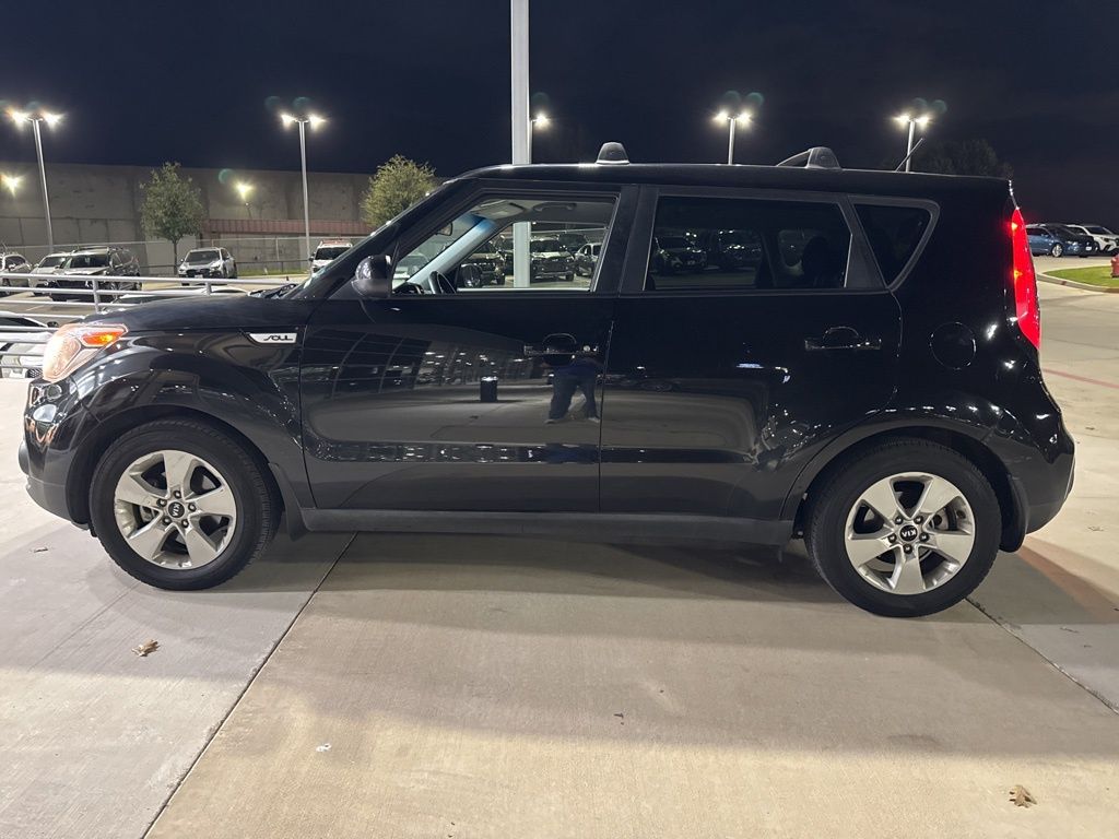 Used 2018 Kia Soul Base with VIN KNDJN2A2XJ7899265 for sale in Fort Worth, TX