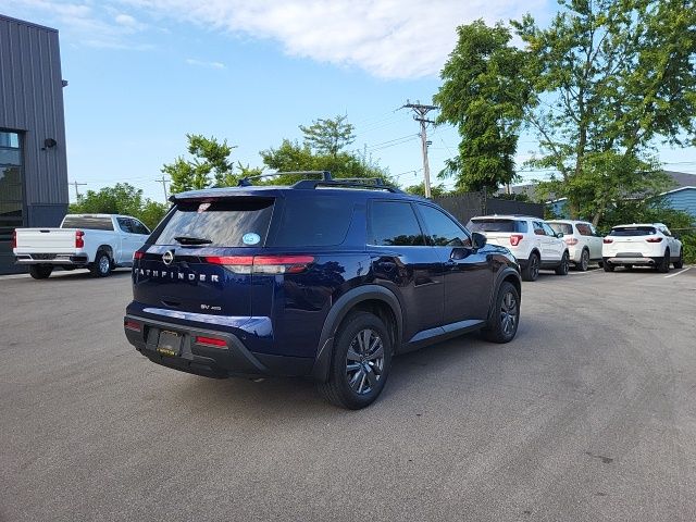 2024 Nissan Pathfinder SV photo 3