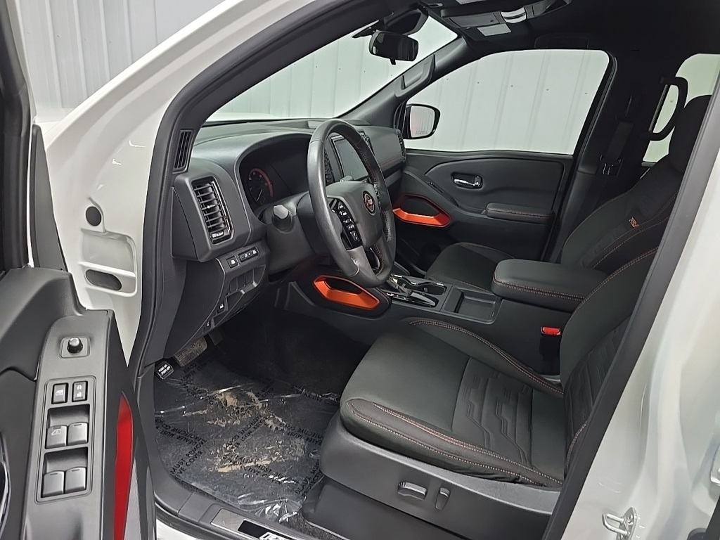 2023 Nissan Frontier PRO-4X photo 28