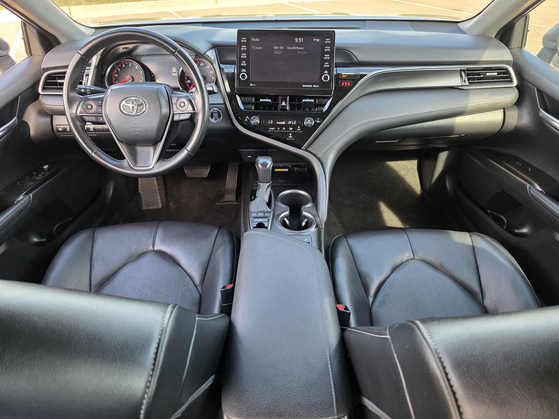 2022 Toyota Camry XSE photo 18