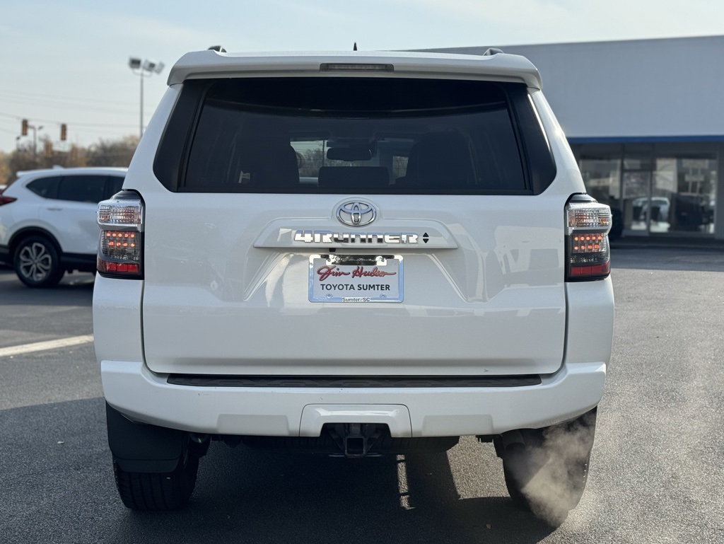 2023 Toyota 4Runner SR5 Premium photo 4