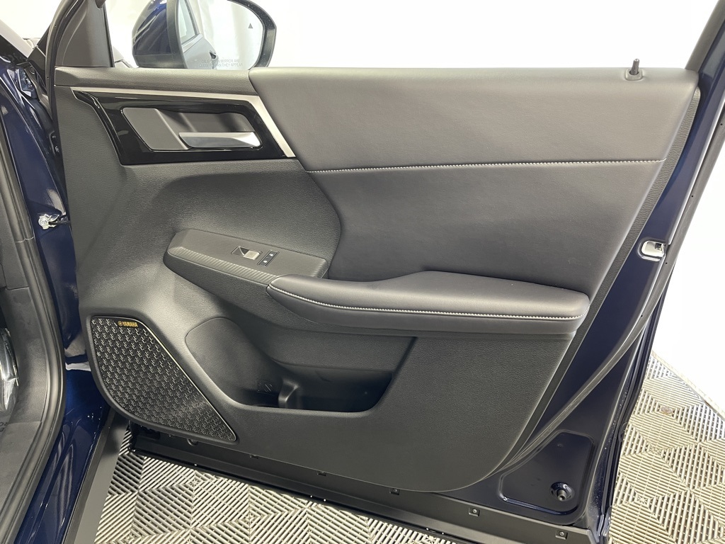 2025 Mitsubishi Outlander SE photo 30