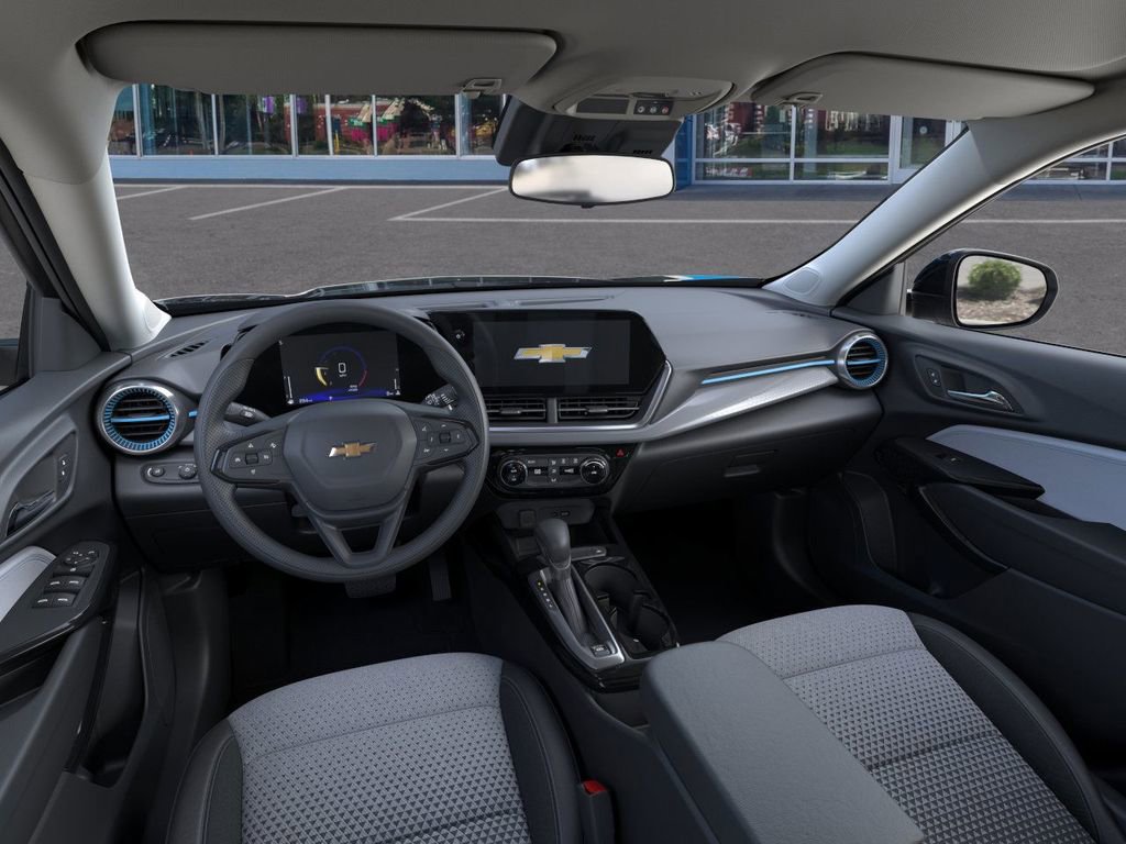 2025 Chevrolet Trax LT photo 10