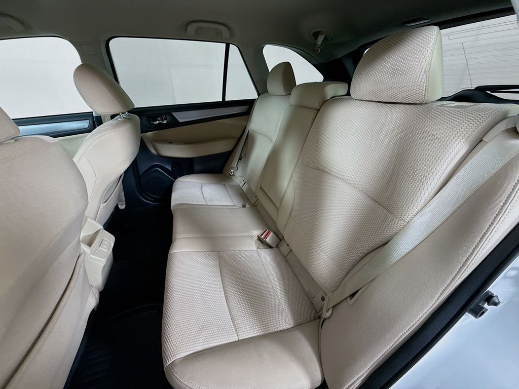 2019 Subaru Outback Premium photo 24