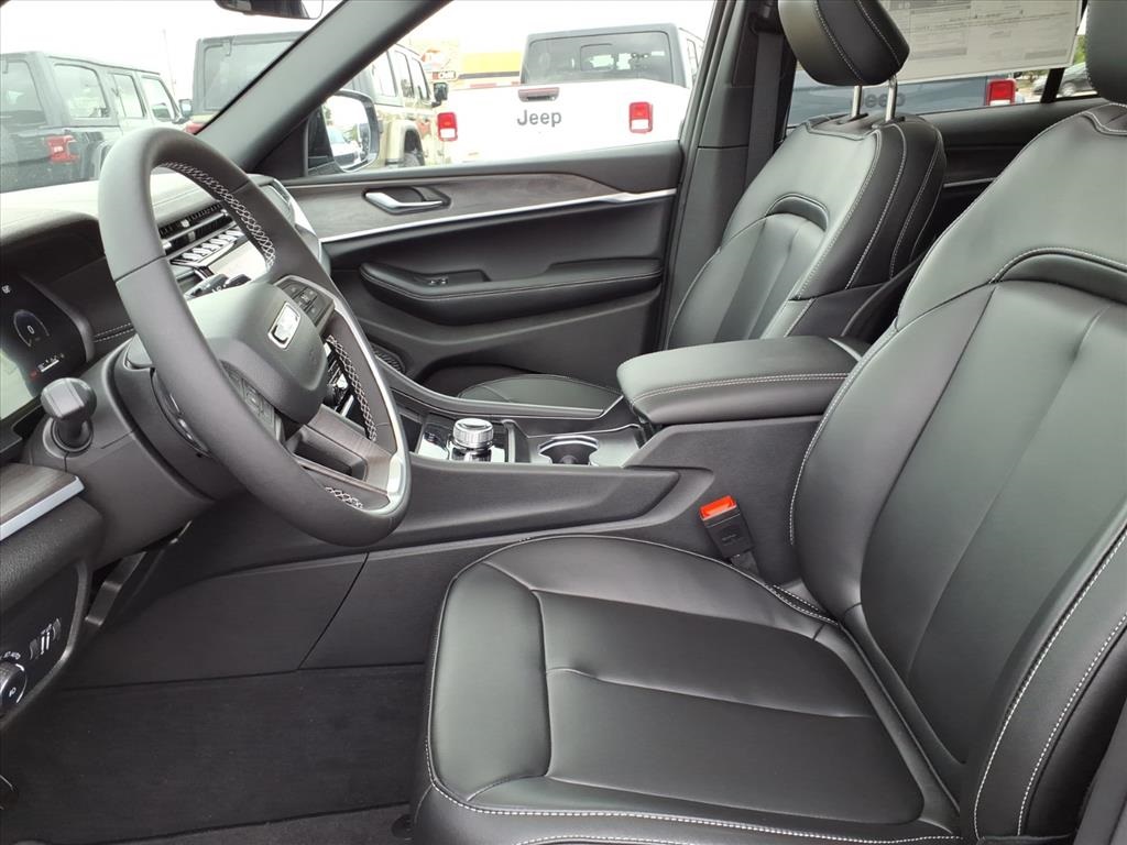 2025 Jeep Grand Cherokee Limited photo 6