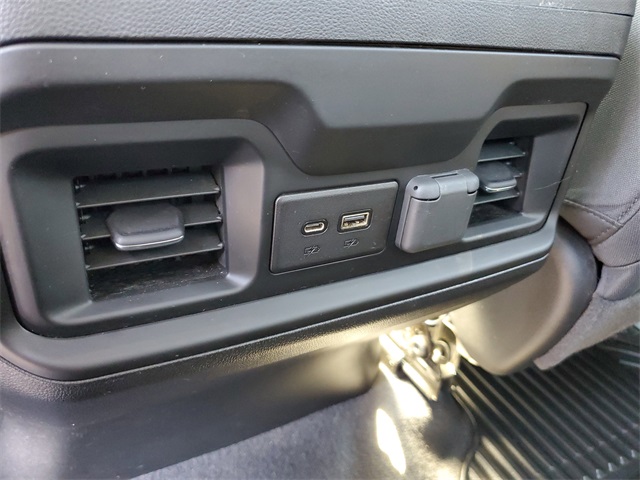 2019 Chevrolet Silverado 1500 RST photo 11