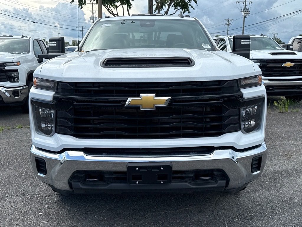 2024 Chevrolet Silverado 3500HD Work Truck photo 2