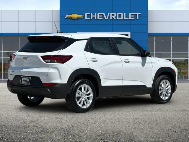 2026 Chevrolet Trailblazer LS photo 2