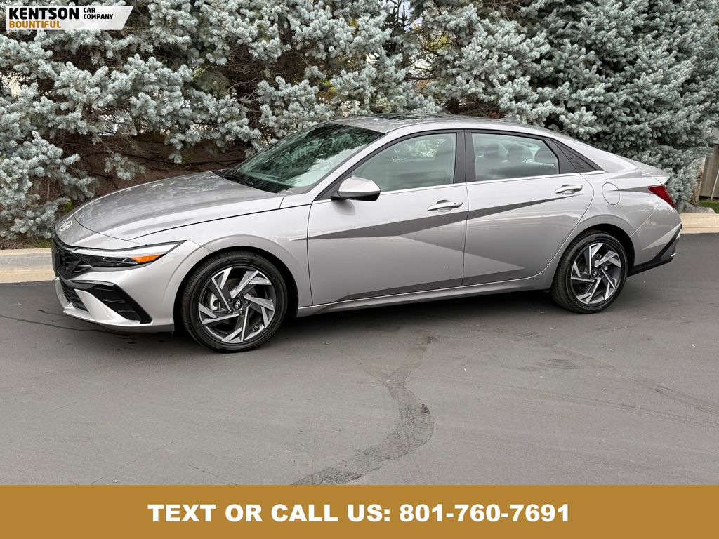 2025 Hyundai Elantra SEL