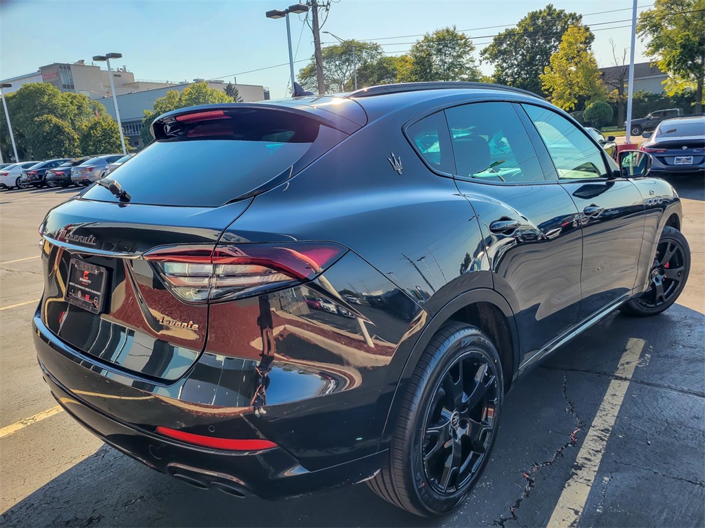 2022 Maserati Levante GT photo 7