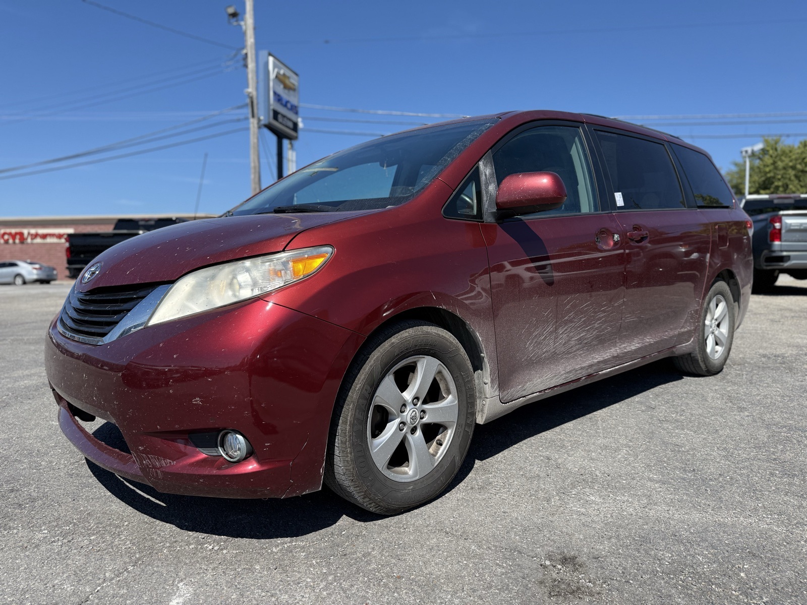 2012 Toyota Sienna Base photo 2