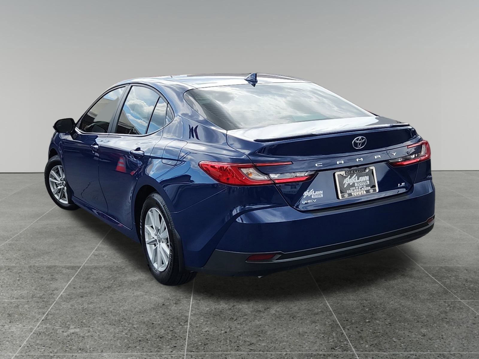 2025 Toyota Camry LE photo 5