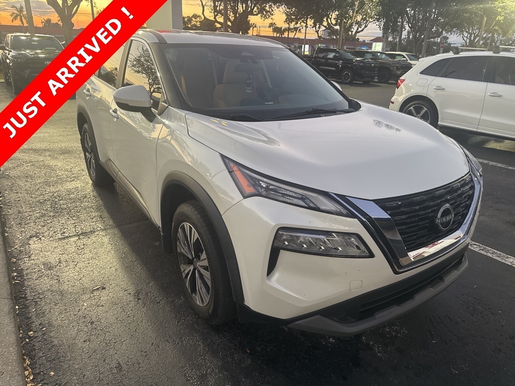 2023 Nissan Rogue SV's photo