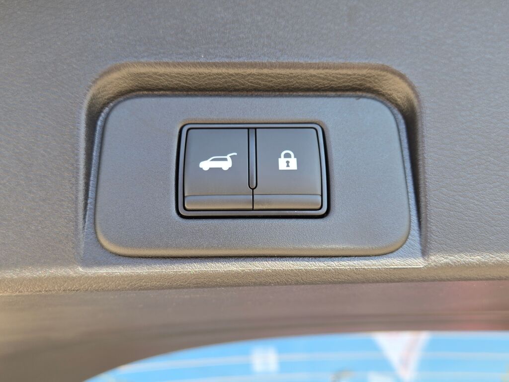 2026 Nissan Rogue SV photo 12