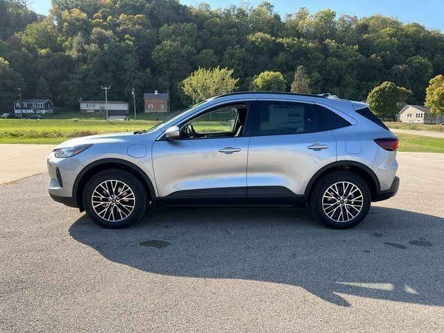 2024 Ford Escape Plug-In Hybrid Base photo 2