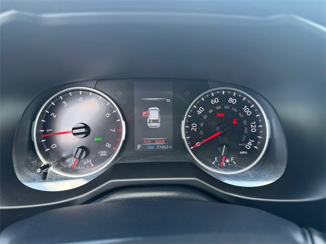 2022 Toyota RAV4 XLE photo 2