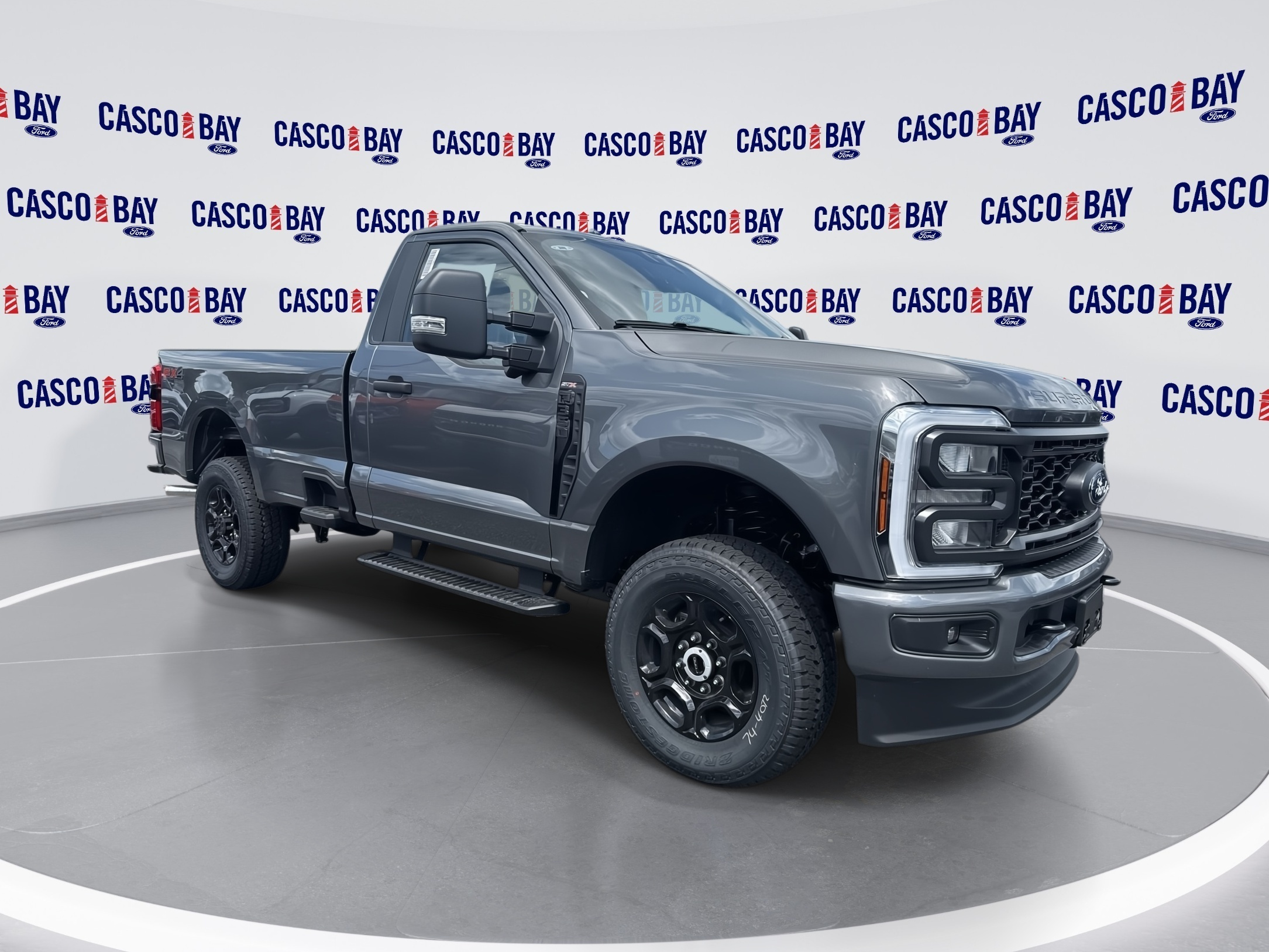 2025 Ford F-350 Super Duty XL's photo