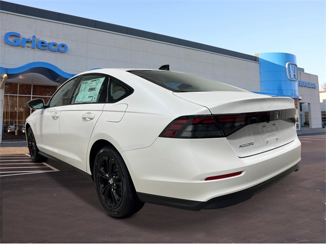 2025 Honda Accord SE photo 3