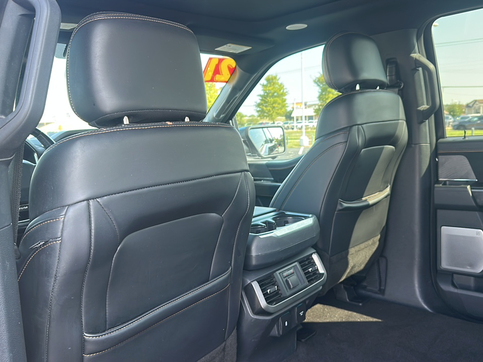 2021 Ford F-150 Platinum photo 4