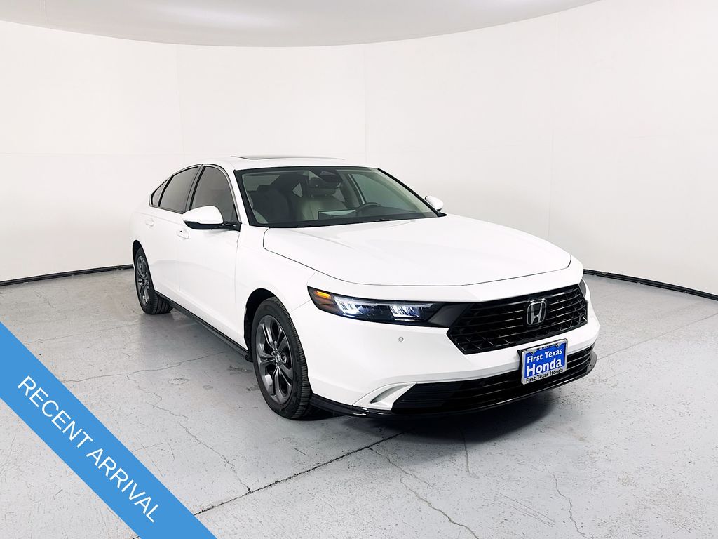 2025 Honda Accord Hybrid EX-L's photo