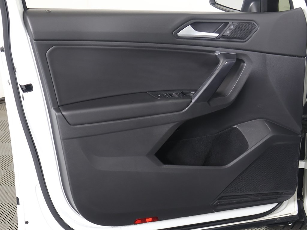 2021 Volkswagen Tiguan SE R-Line Black photo 23