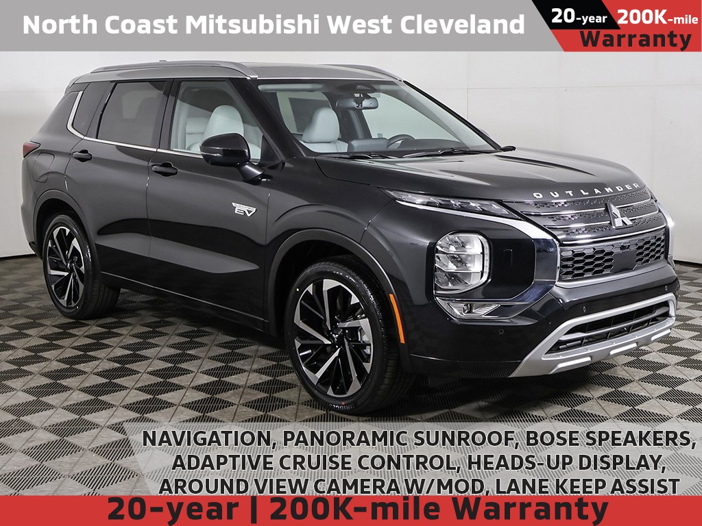 2025 Mitsubishi Outlander Plug-in Hybrid Platinum Edition's photo