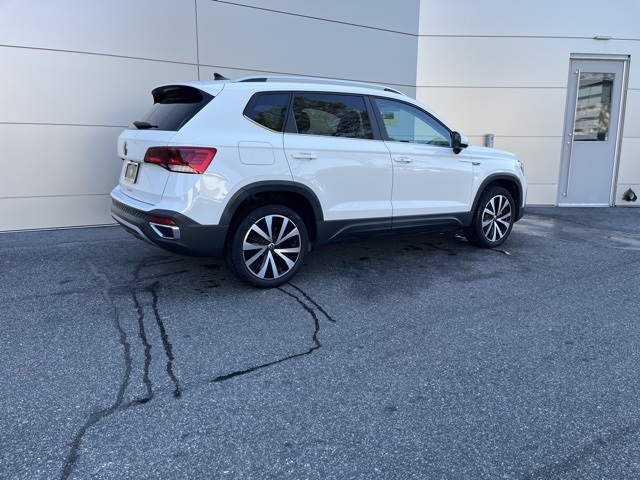 2022 Volkswagen Taos SE photo 19