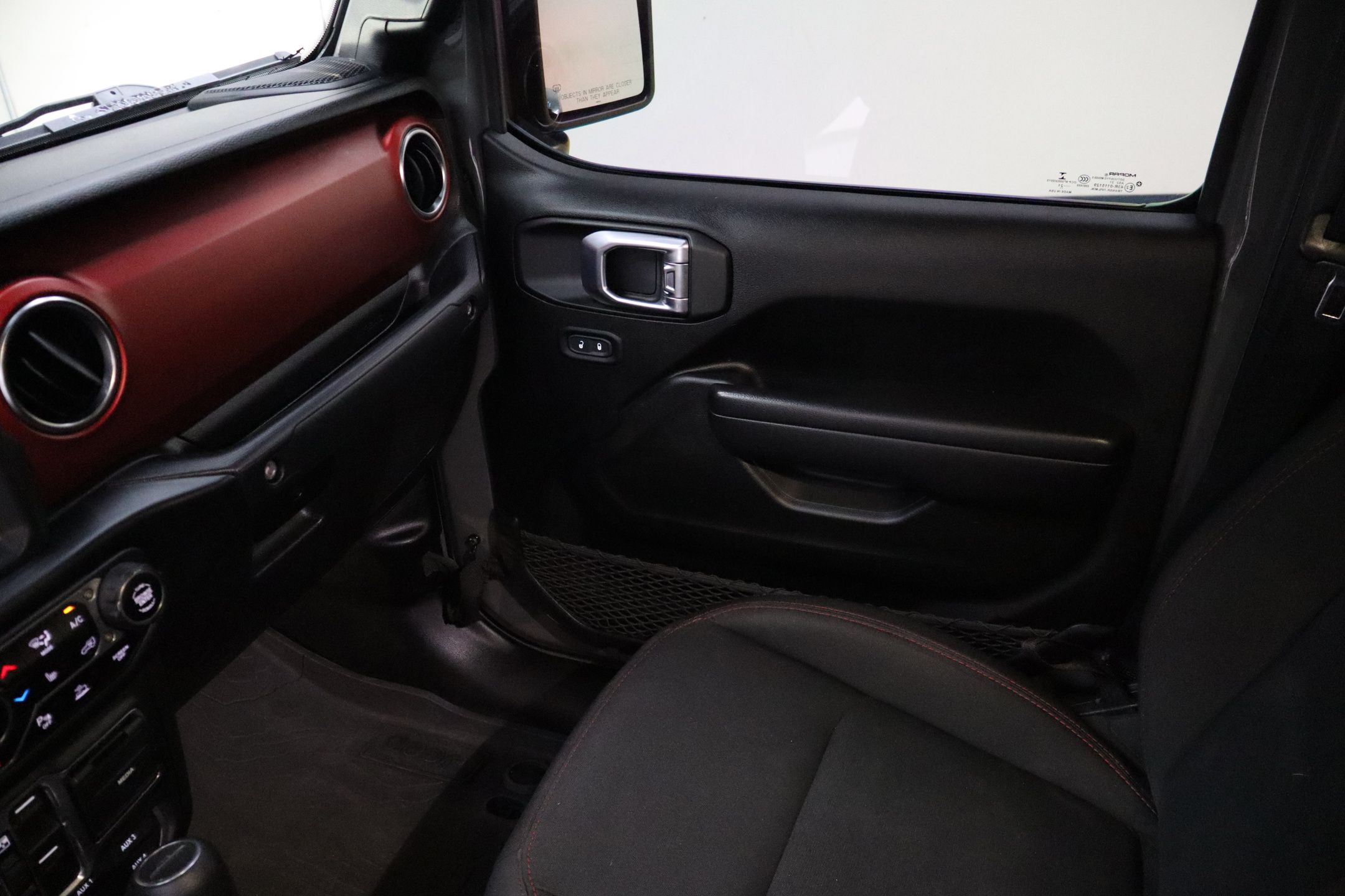 2021 Jeep Gladiator Rubicon photo 16