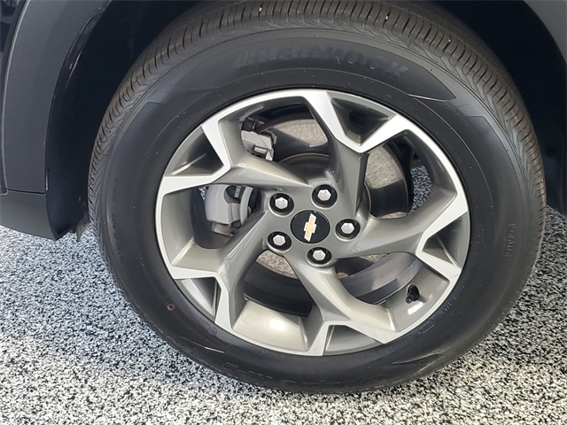2024 Chevrolet Trax LT photo 6