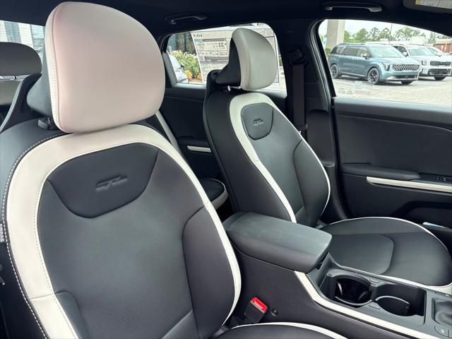 2025 Kia K4 GT-Line photo 20