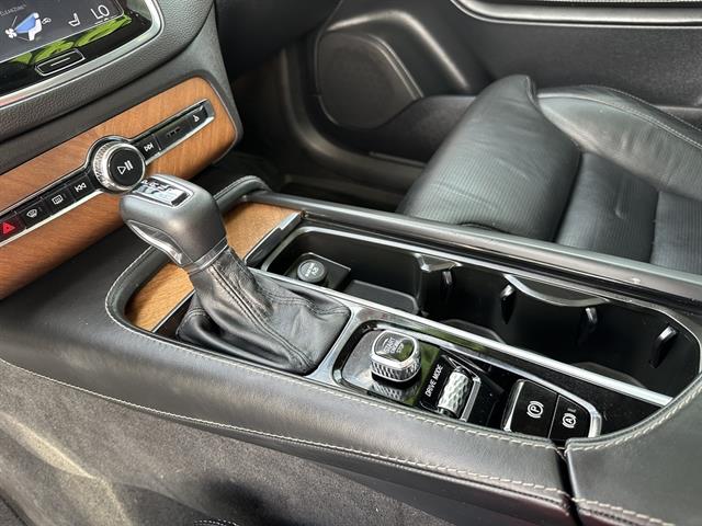 2019 Volvo XC90 T6 Inscription photo 12