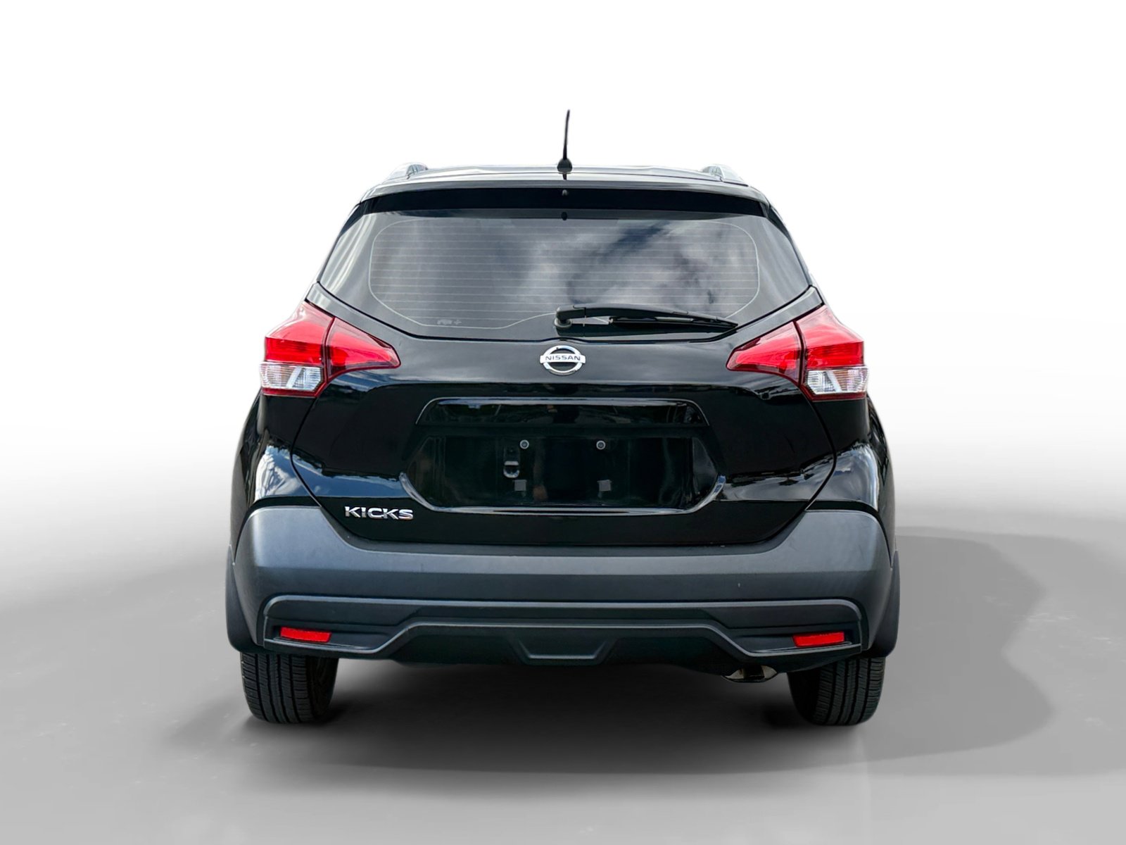 2019 Nissan Kicks S photo 4