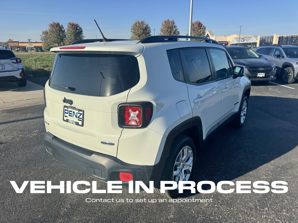 2015 Jeep Renegade Latitude North Edition photo 2