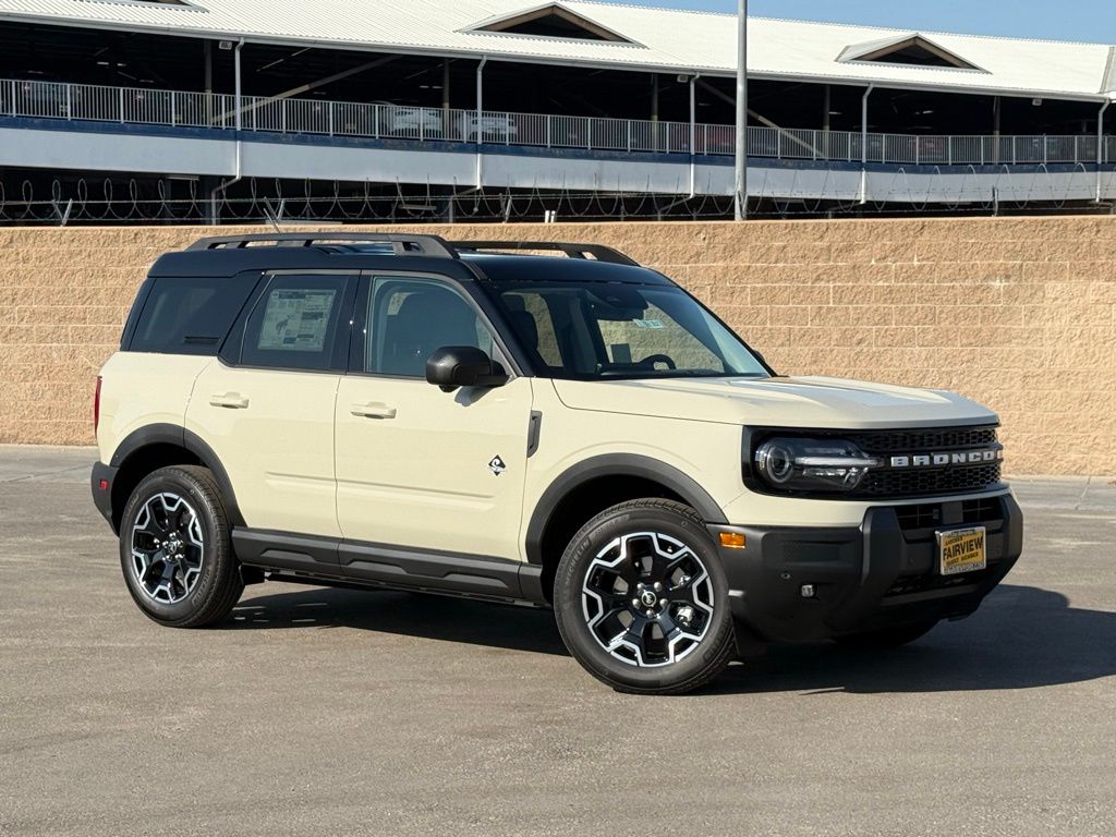 2025 Ford Bronco Sport Outer Banks's photo