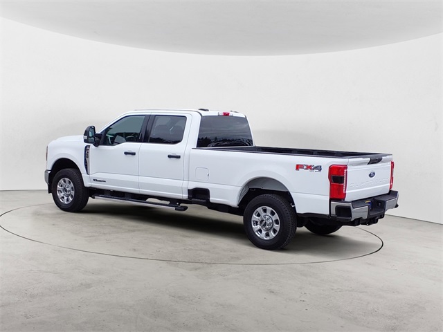 2024 Ford F-350 photo 3