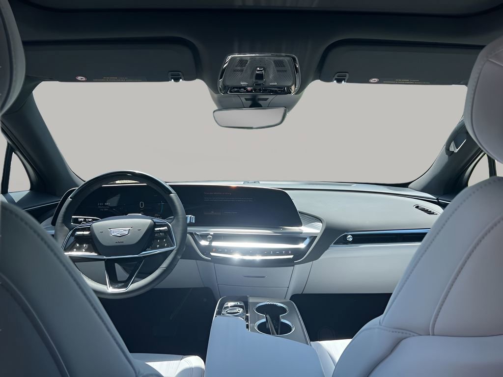 2025 Cadillac Lyriq Luxury photo 23