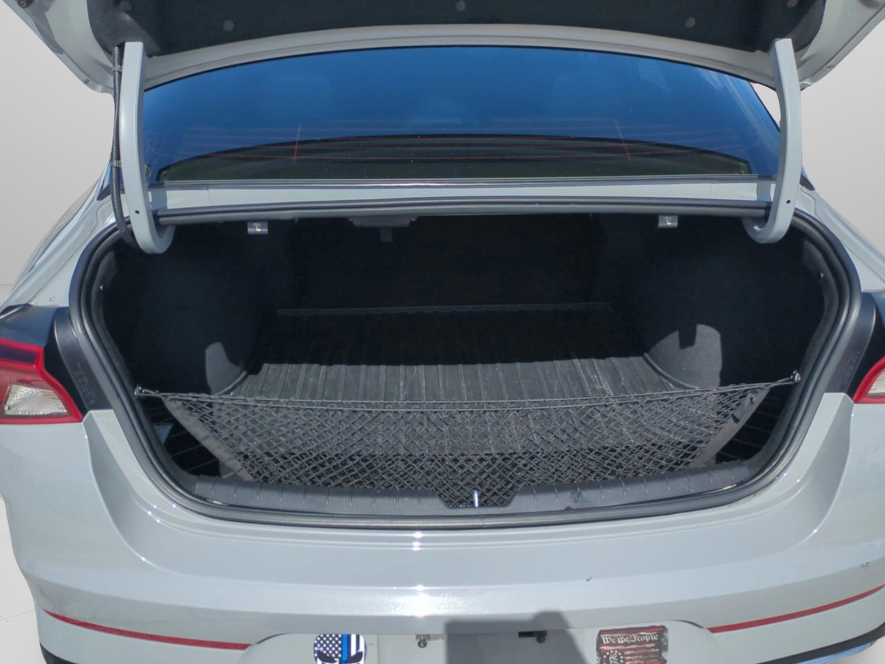 2021 Kia K5 GT-Line photo 13