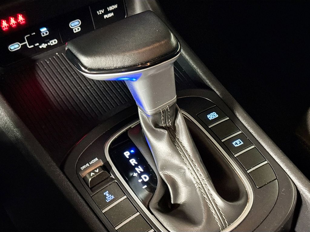 2024 Hyundai Kona SEL photo 14