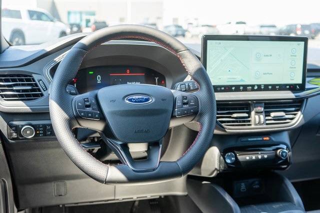 2025 Ford Escape Hybrid ST-Line Select photo 6