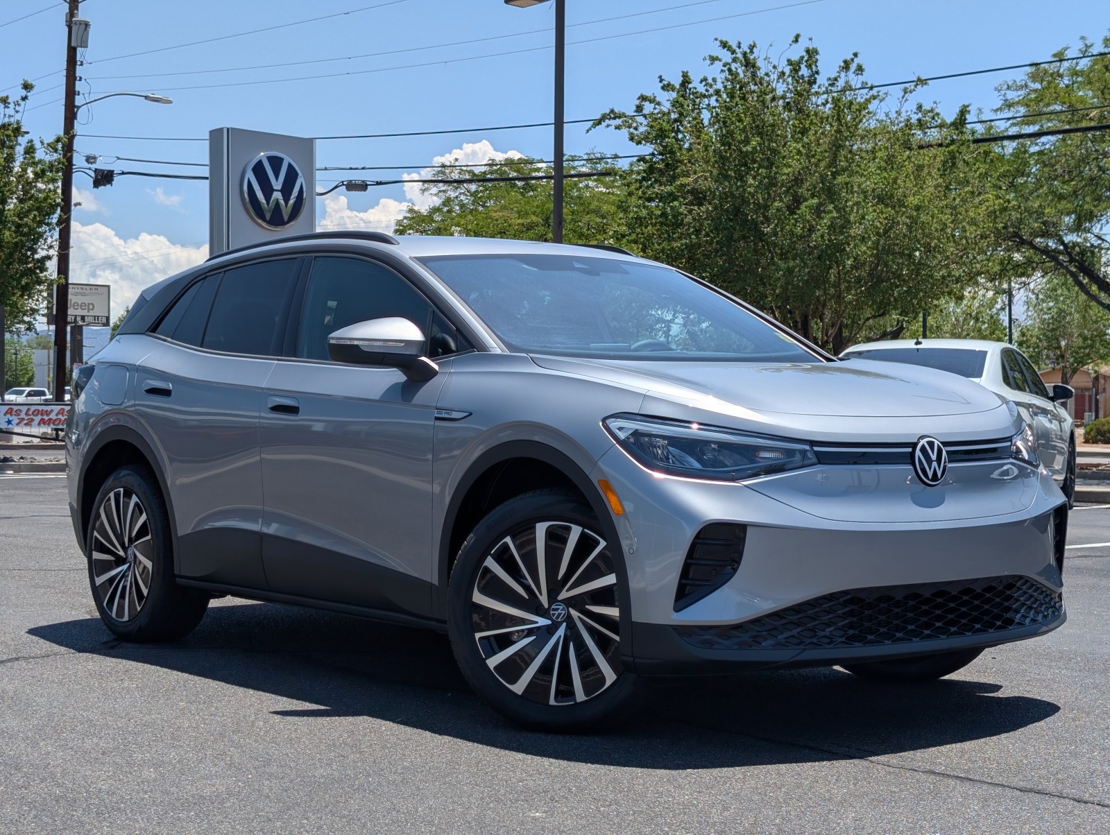 New 2025 Silver Mist Metallic Volkswagen Pro image 1