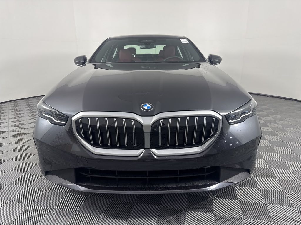 2025 Bmw 540i xDrive photo 2