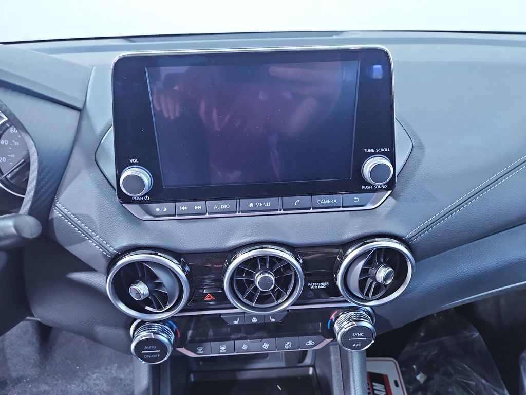 2025 Nissan Sentra SV photo 18