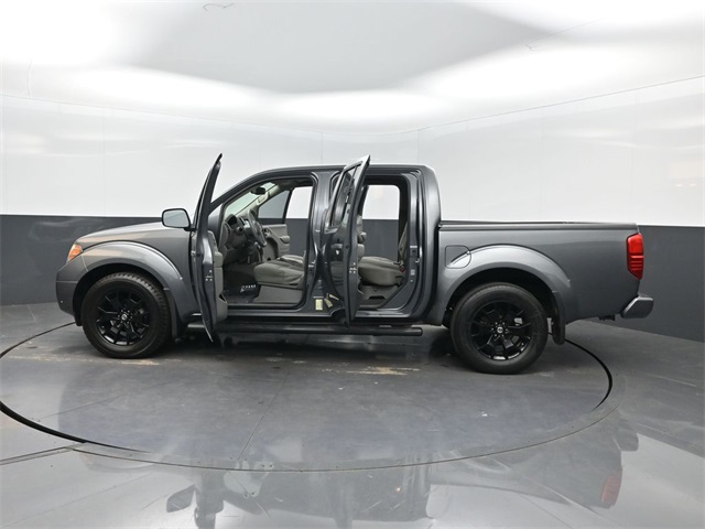 2019 Nissan Frontier Crew Cab SV photo 30