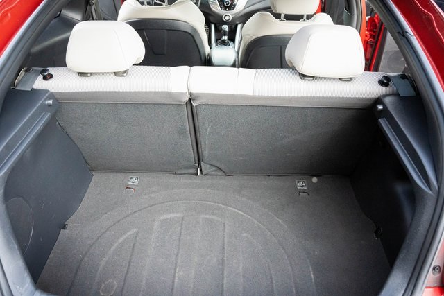 2013 Hyundai Veloster Base photo 26