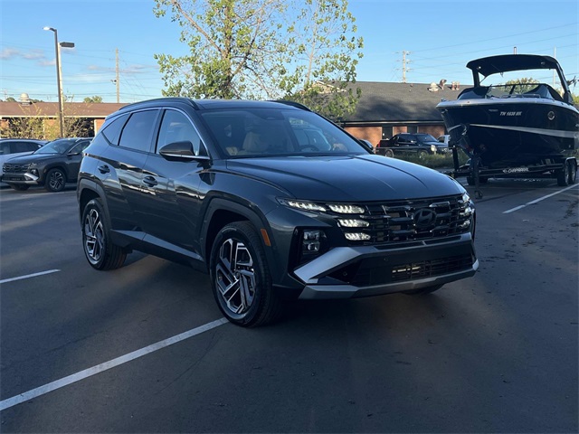 2025 Hyundai Tucson Hybrid Limited photo 3