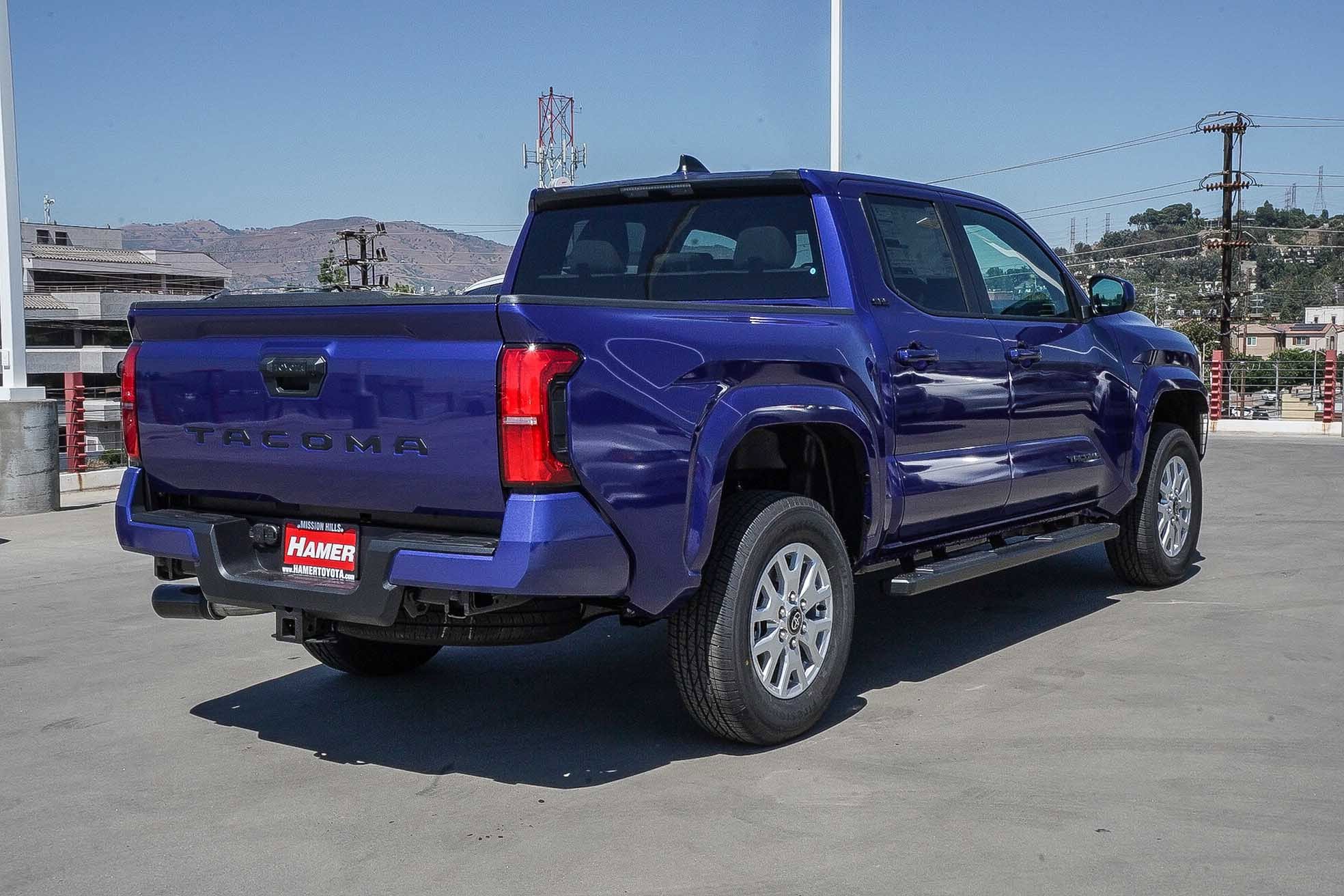 2025 Toyota Tacoma SR5 photo 6