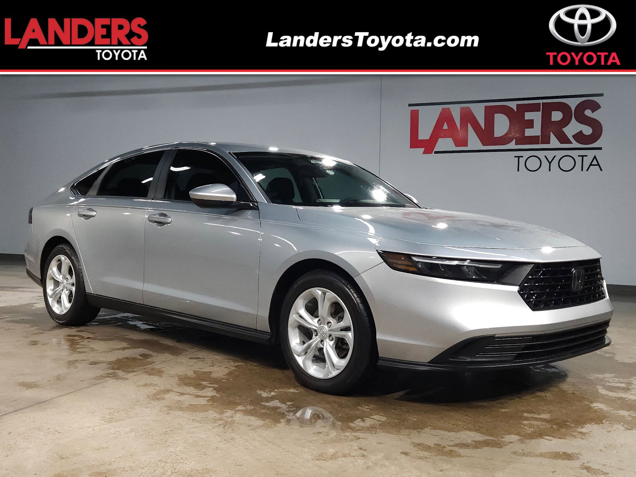 2024 Honda Accord LX's photo